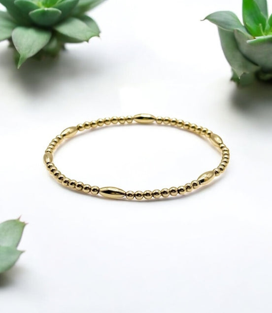 Gold Riso Grande Singola 7mm Bead Bracelet ~ Kailyn